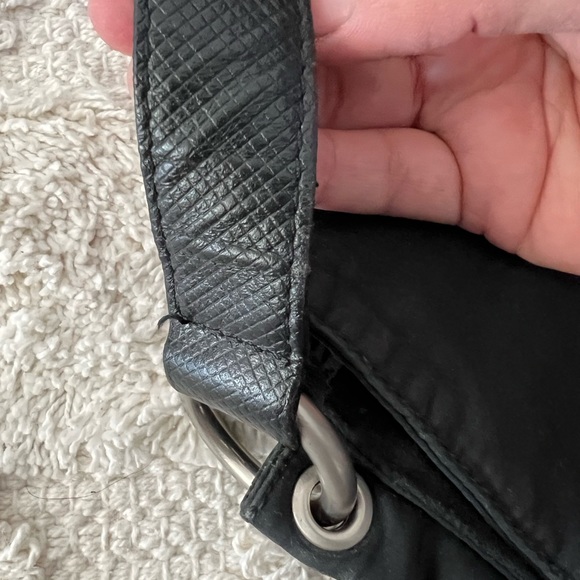 Bottega Veneta Vintage Shoulder Bag - Picture 3 of 5